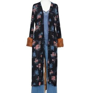 Jennafer Grace Flora Faux Fur Cuff Duster Black Blue Pink Pockets Size Small